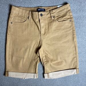 ✨NWT✨ Nautical Women’s Khaki Denim Bermuda Shorts- Summer Casual